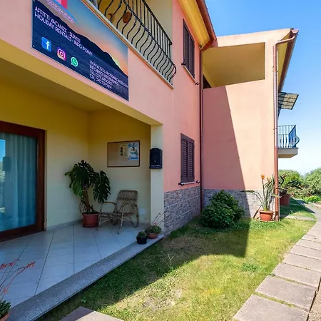 Sea View Isola Rossa 4 * Cascabraga